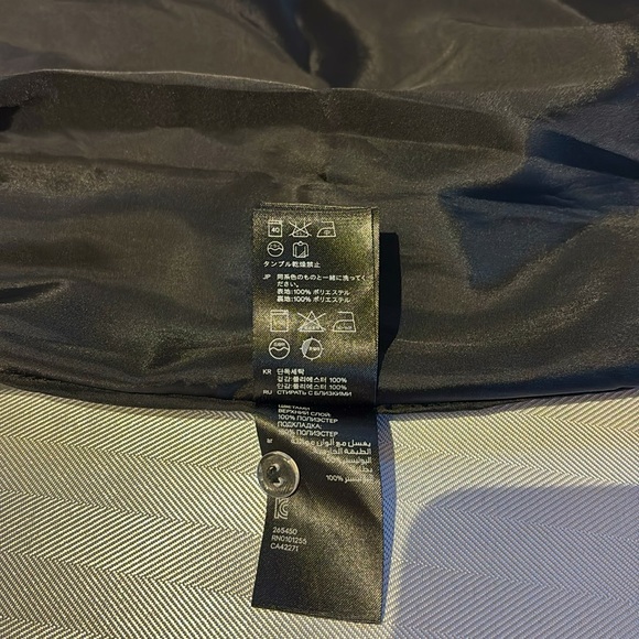 Brand is Calvin Klein, size is 6 - Picture 4 of 5